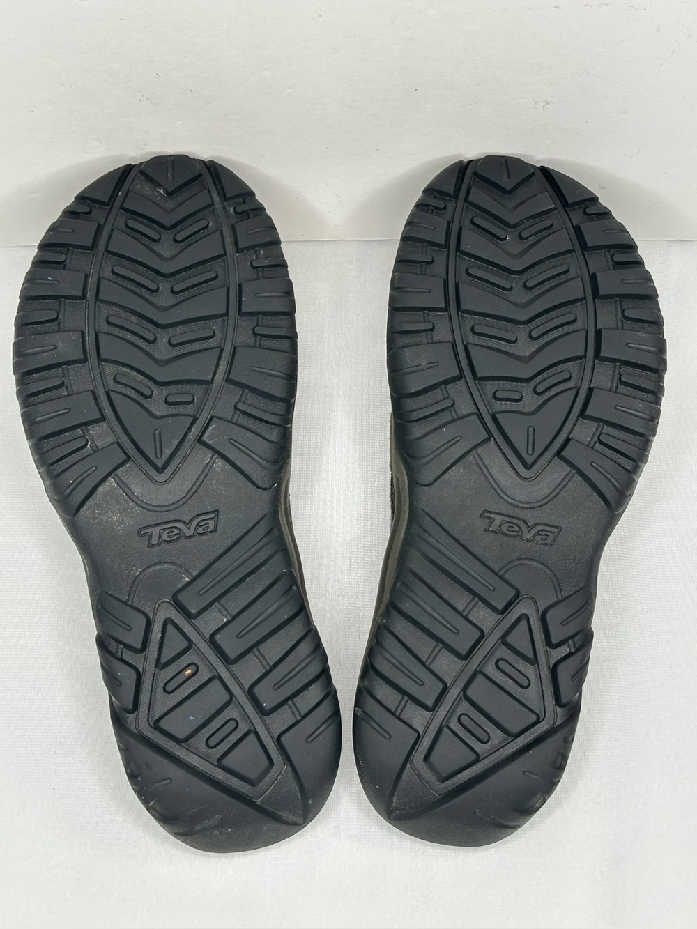 Teva Katavi Brown Thong Sandals with  Suede Straps Outdoor Sz 11 - Picture 5 of 9